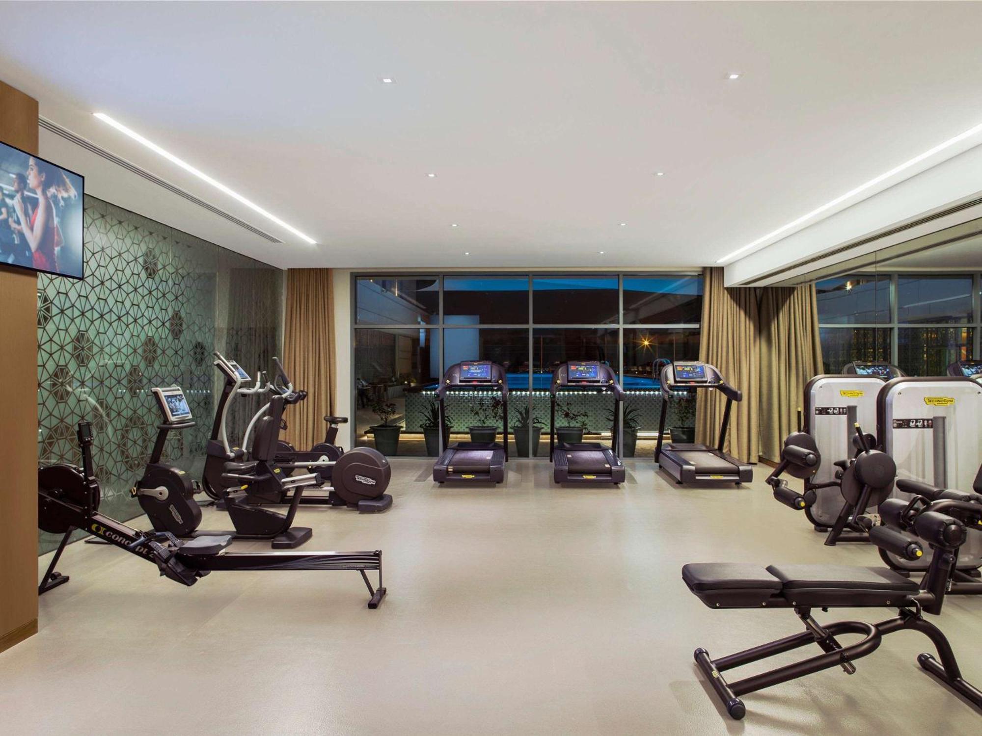 Novotel Muscat Airport Экстерьер фото
